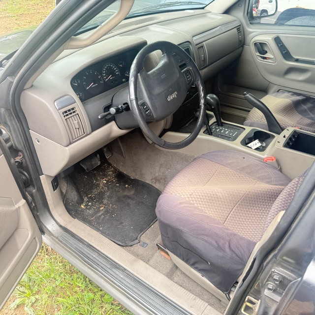 jeep grand cherokee 2002 1J4GW38N12C208303 image jeep grand cherokee 2002 1J4GW38N12C208303 image